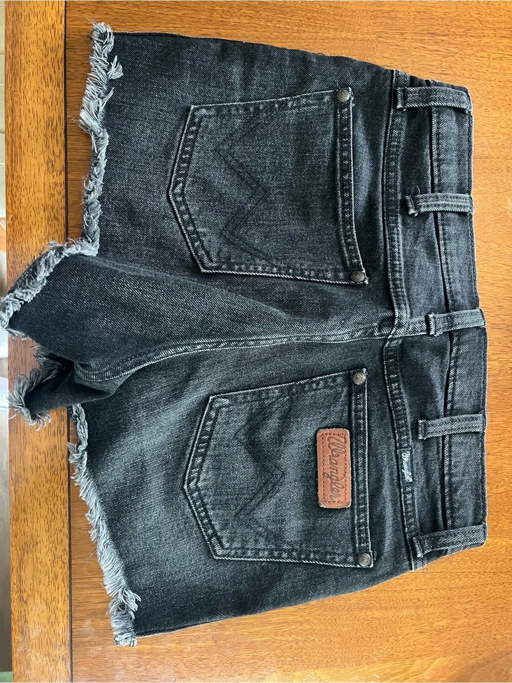 Wrangler Shorts Duo - classic denim & black shorts